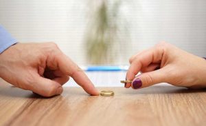 فرماندار بیلهسوار: اعتیاد عامل عمده طلاق در این شهرستان است
