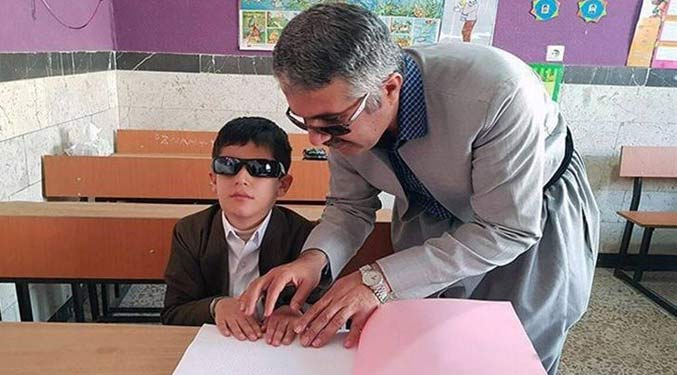نابینایان به مصاحبه استخدامی آموزش و پرورش فراخوانده شدند