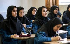 برگزاری کلاسهای آموزشی و مشاوره با همکاری مدیران مدارس برای کاهش آسیبهای اجتماعی