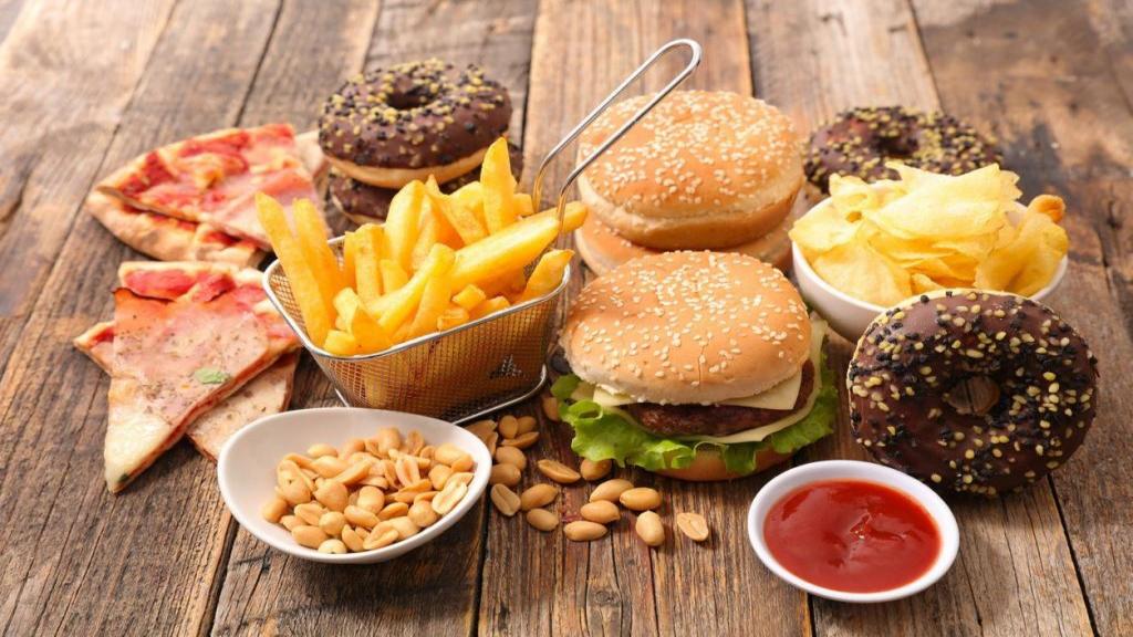 تغذیه بد خطر ابتلا به سرطان را افزایش می دهد