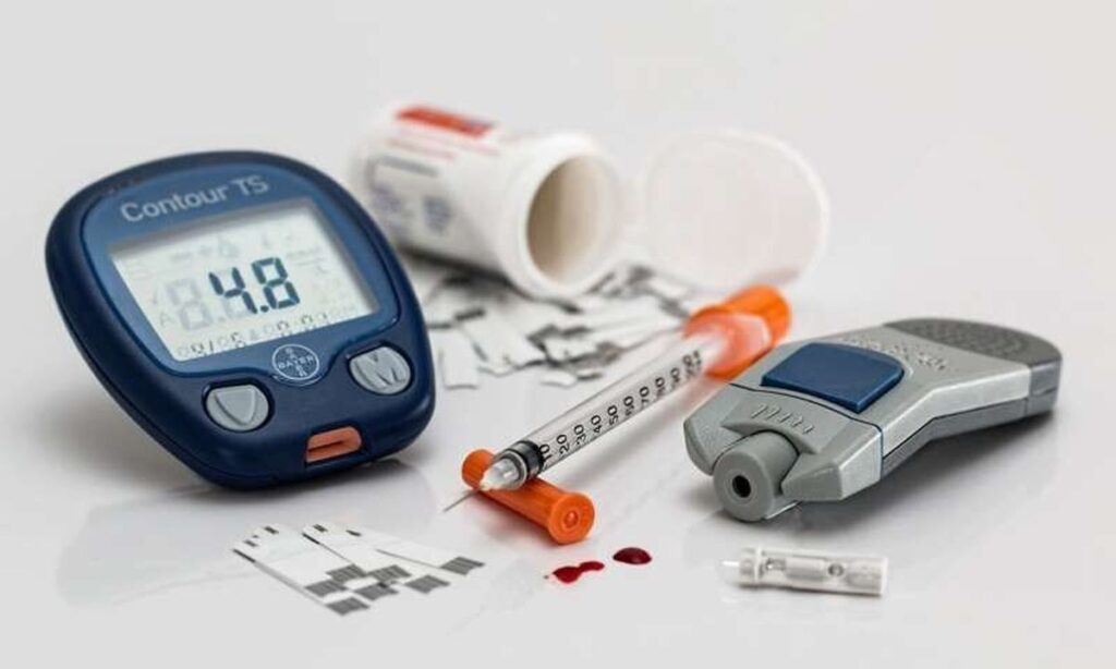 کدام علائم نشانه دیابت کنترل نشده است؟