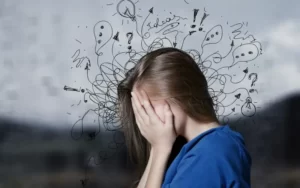 کاهش رفتارهای خود آسیبرسان در گرو پیوند دانشگاه و نهادهای اجرایی است