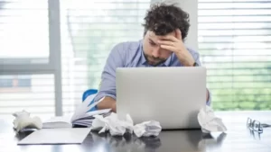 جامعه درگیر استرس دائمی و افزایش فردگرایی