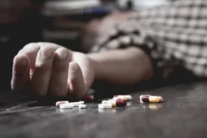 اعلام عمومی برای خودکشی در شبکه‌های اجتماعی