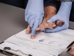 «سوءپیشینه» مجازات پنهان پایانناپذیر یا پل بازگشت به جامعه؟!