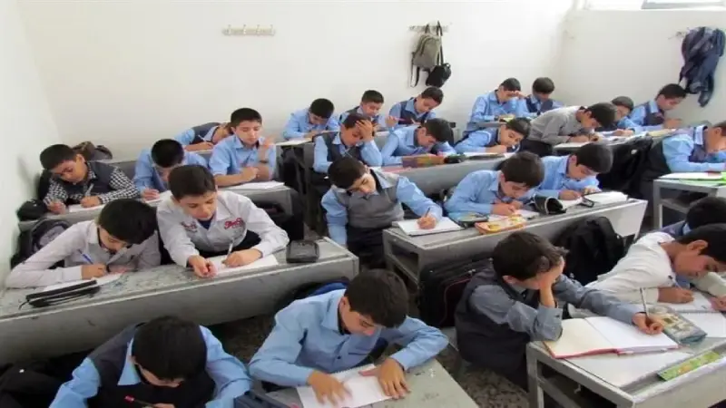 چشم‌انداز ترسناک از وضعیت سواد در جامعه، افرادی که خواندن نوشتن بلد هستند اما سواد ندارند