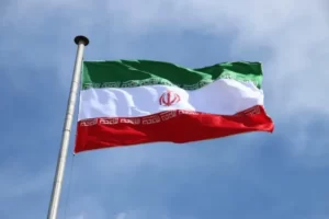 همدلی قویتر از هر سلاحی است / خانهها فرو ریخت، اما دلها محکمتر شد
