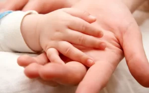 بررسی تأثیر مستقیم هزینهها بر تصمیمگیری برای فرزندآوری