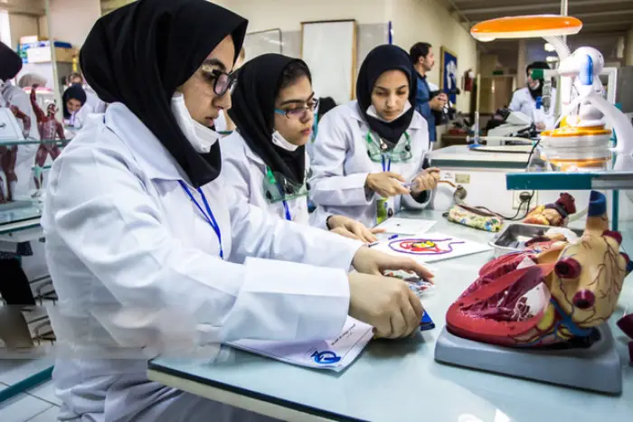 دانشجویان پزشکی با امید و تلاش قادر به حل چالش‌های نظام سلامت هستند