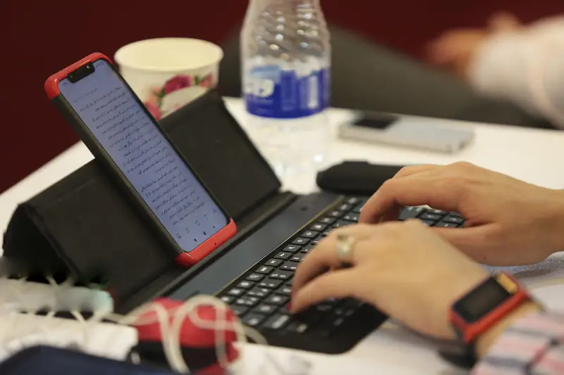 اخبار جعلی را چه کسی پخش می‌کند؟