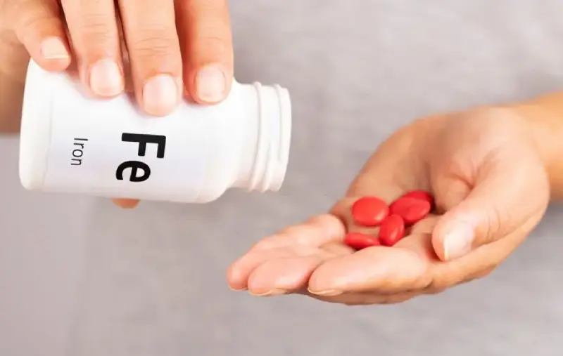 اگر آهن و کلسیم می‌خورید، این خطا را مرتکب نشوید!