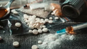 تنوع موادمخدر آسیبی است که گریبان خیلی از افراد را گرفته است