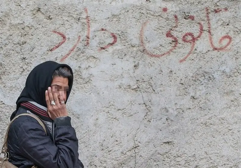 زنان جدیتر از مردان معتاد میشوند/ میانگین مصرف مواد در بین زنان 23 تا 44 سال است